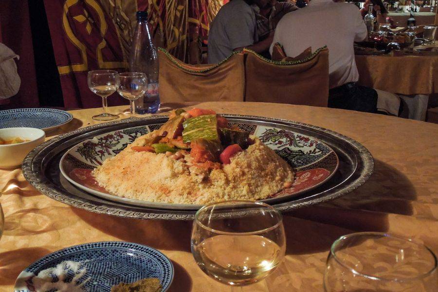 Dîner, Dance Orientale et Spectacle de Fantasia à Marrakech