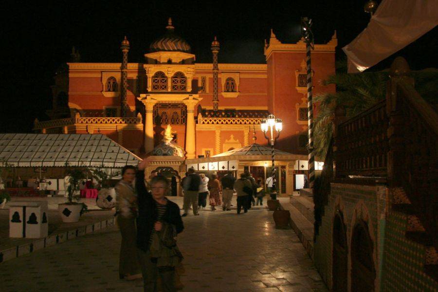 Dîner, Dance Orientale et Spectacle de Fantasia à Marrakech