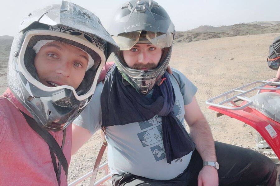 Quad et spectacle en direct et dîner dans le désert d'Agafay