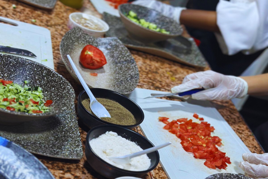 Cours de cuisine marocaine Marrakech au Chouf l'Or avec prise en charge