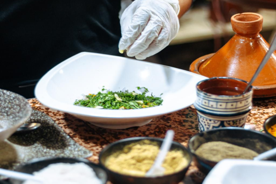 Cours de cuisine marocaine Marrakech au Chouf l'Or avec prise en charge