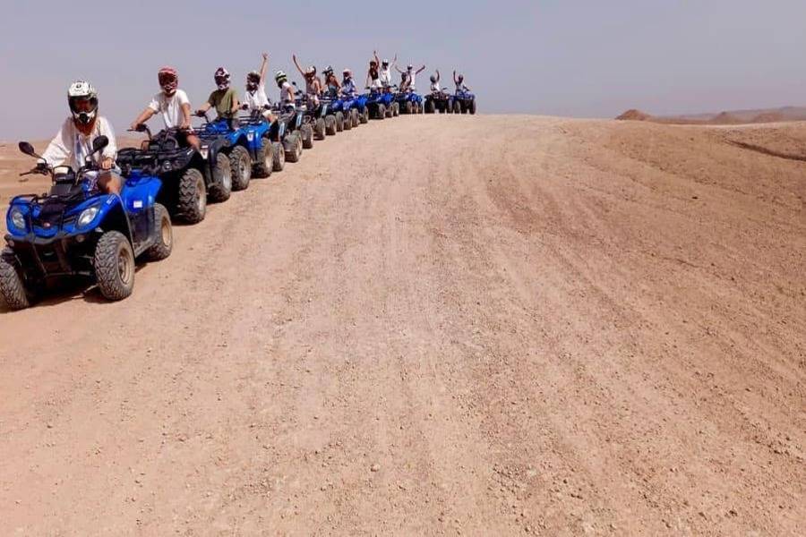 Quad, Balade de Chameau et Dîner dans le désert rocheux d'Agafay 