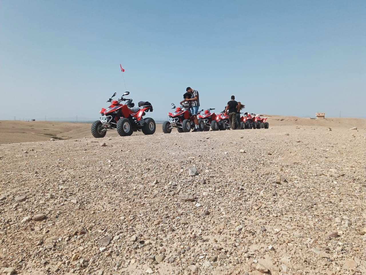 Balade en Chameau et Quad dans le désert rocheux d'Agafay 