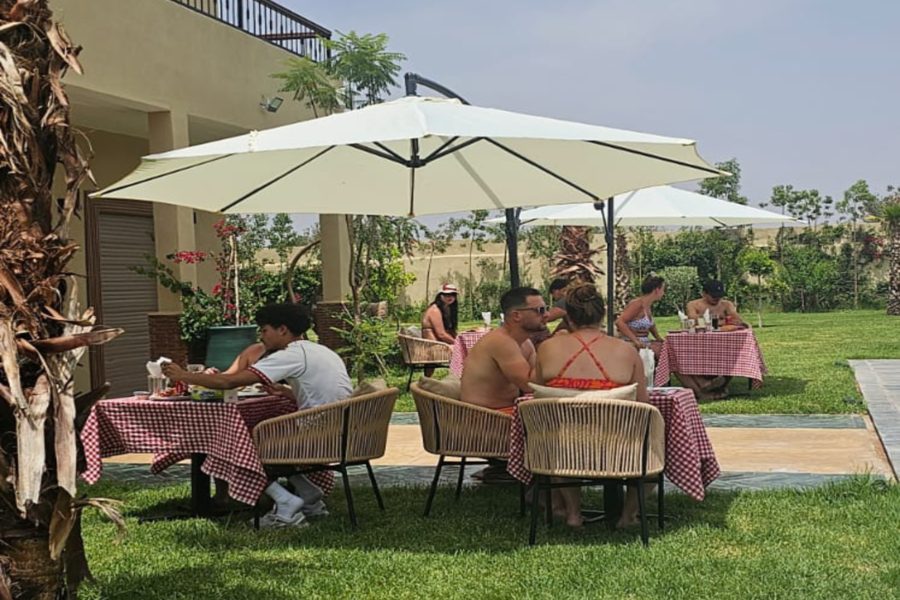 De Marrakech : Forfait journée détente piscine en villa avec déjeuner marocain