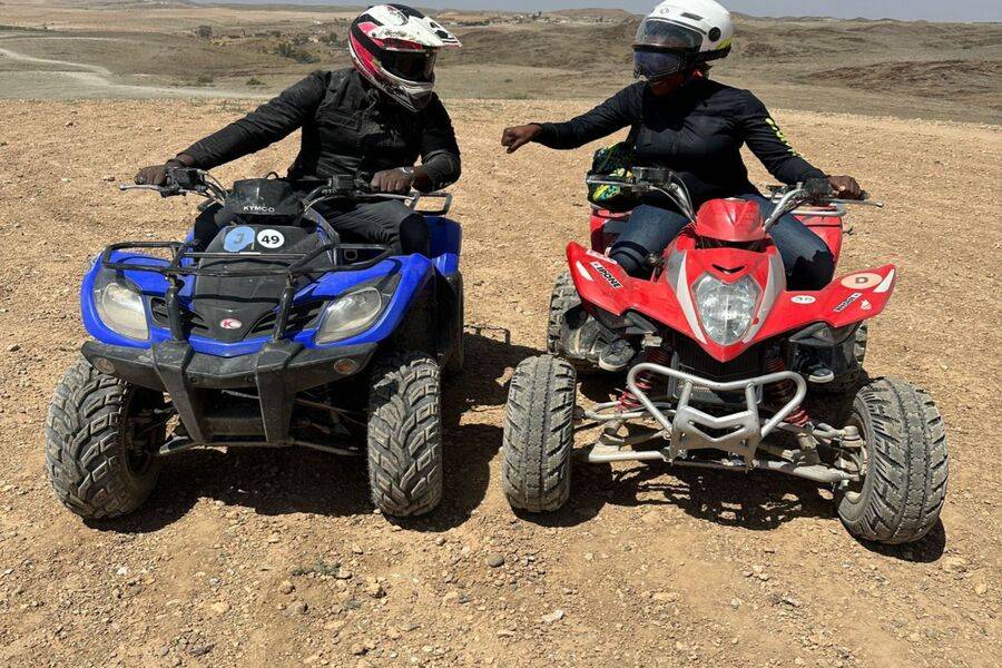 Quad, Balade de Chameau et Dîner dans le désert rocheux d'Agafay 